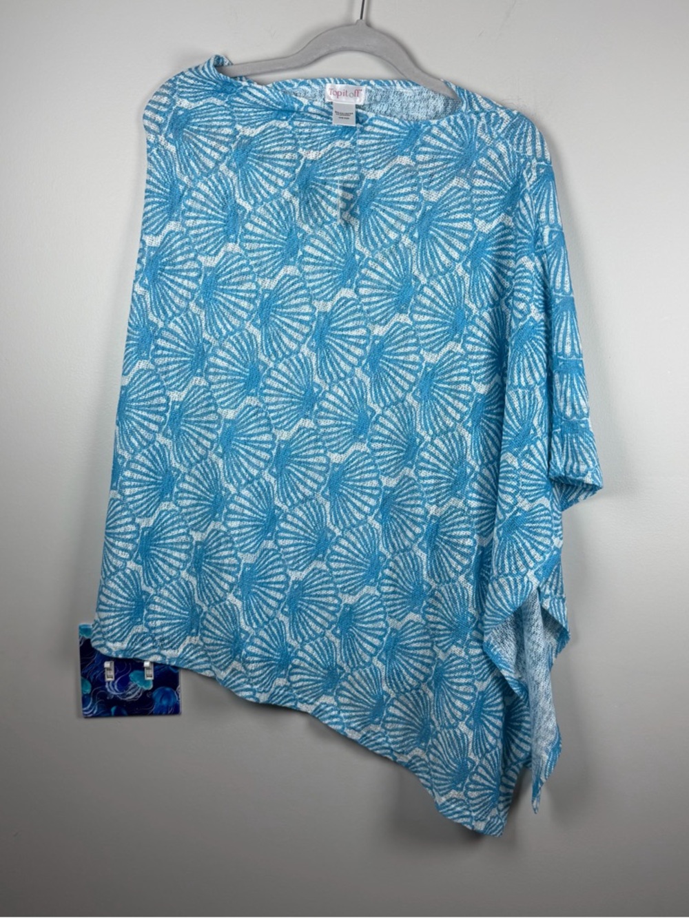 New Top It Off Blue White Shell Asymmetrical Swim Cover Up Shawl Poncho One Size
